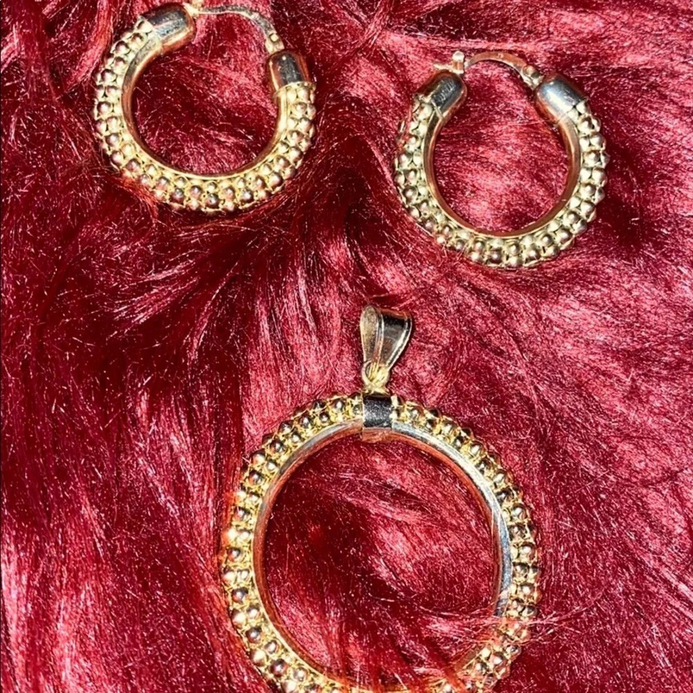 Gold plated earrings pendant set - Picture 3 of 7